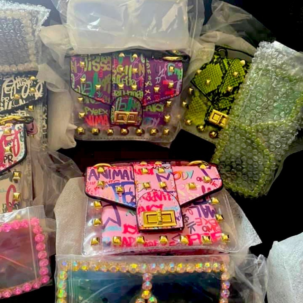 New colorful purse set